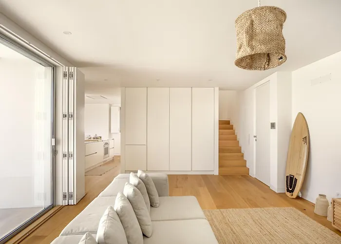 Modern & Bright With Pool By Homing Эрисейра