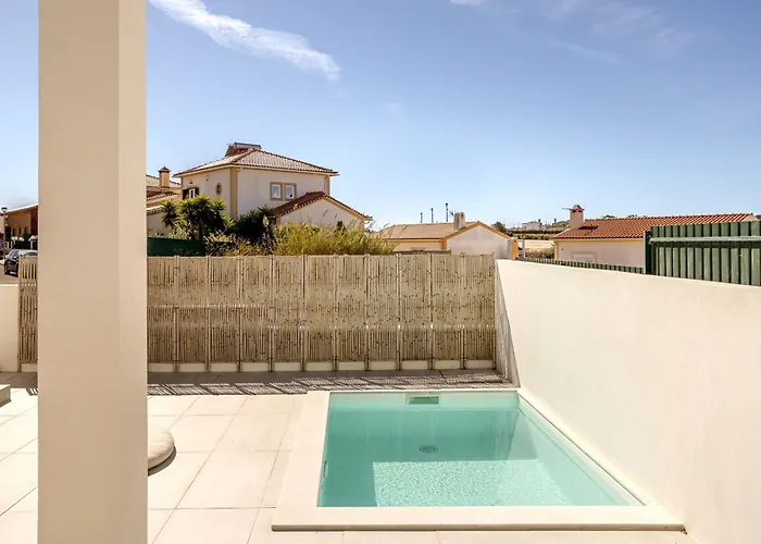Вилла Modern & Bright With Pool By Homing