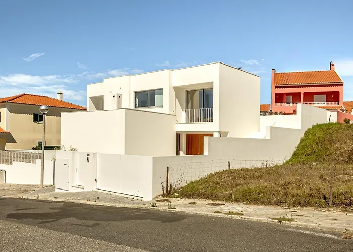 Modern & Bright With Pool By Homing * Эрисейра