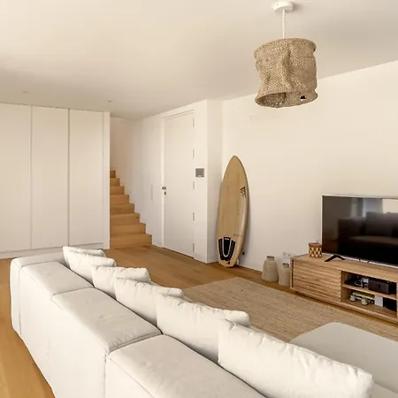 Ericeira Modern & Bright With Pool By Homing Villa Barril