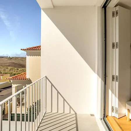 Ericeira Modern & Bright With Pool By Homing Villa Barril